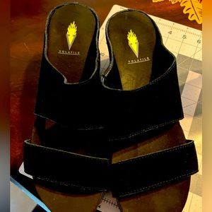 Volatile black suede scandals size 9 only worn a few times